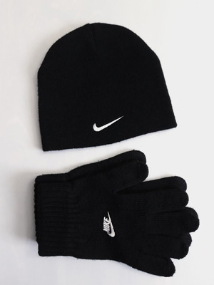 Nike wool gloves and beanie used, black