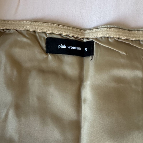 Set shorts and top Pink Woman beige like new