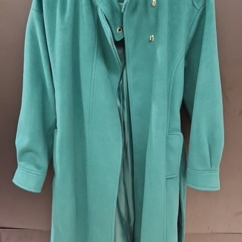 BSB coat in green like new with belt and pockets