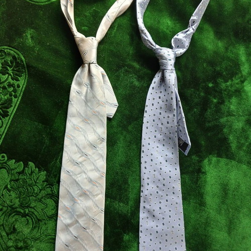 Set of 2 ties