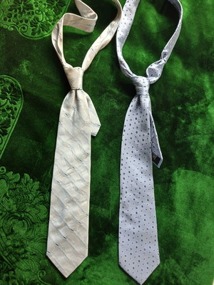 Set of 2 ties