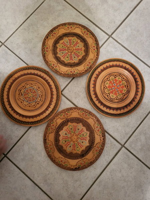 Vintage ξύλινα πιάτα τοίχου μεταχειρισμένα, πακέτο 4