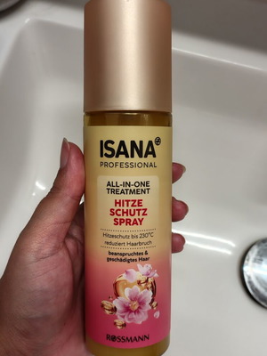 Isana Heat Protection Spray for Hair used