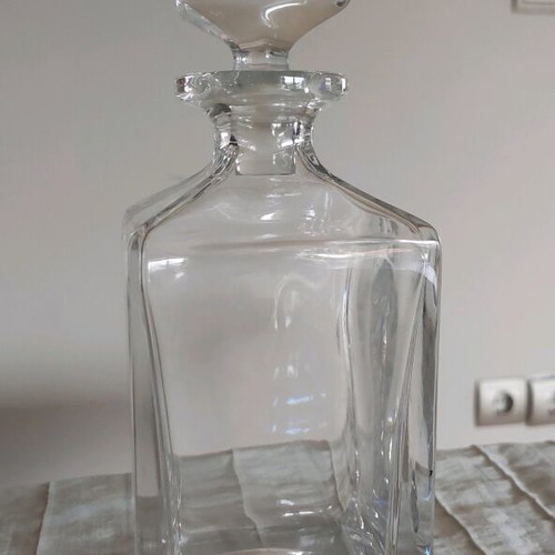 Crystal decanter like new, height 26cm, width 9cm
