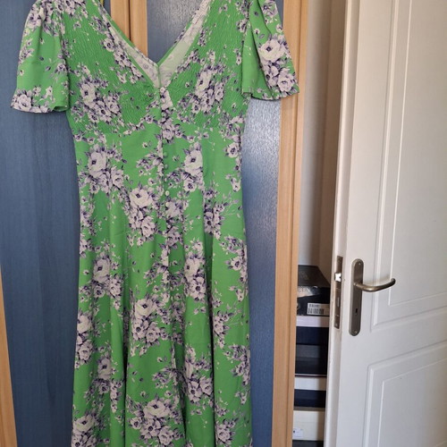 Floral midi dress like new, green with purple flowers, Desiree