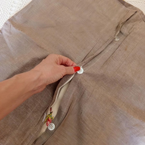 Handmade embroidered pillowcase with roses, like new, 56x58 cm
