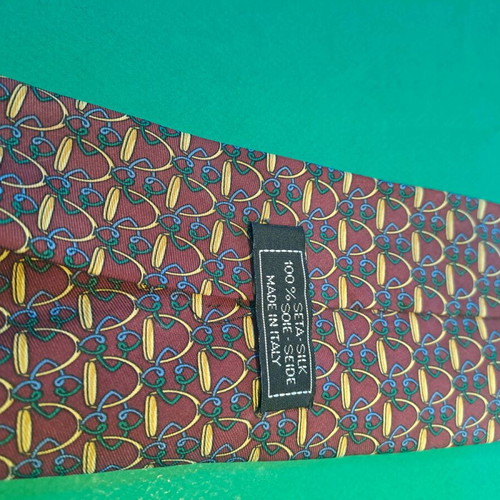 Silk tie like new