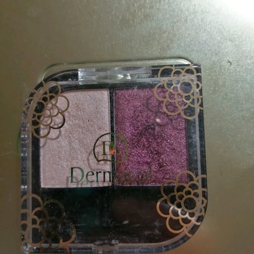 Dermacol double eyeshadow used in 2 shades