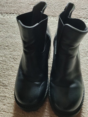 Black leather Chelsea boots Greek made like new, size 36
