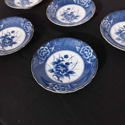Porcelain dessert plates used, diameter 16cm