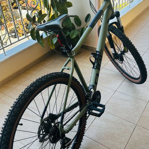 Cube Aim Race 2024 mountain bike like new, XL, 29 inch wheels, disc brakes