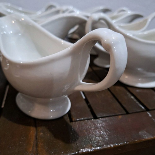 Vintage McNicol China Gravy Boats pack of 16, like new, ironstone porcelain