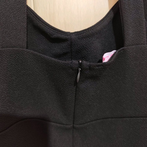 Black short dress Pink Woman size M like new