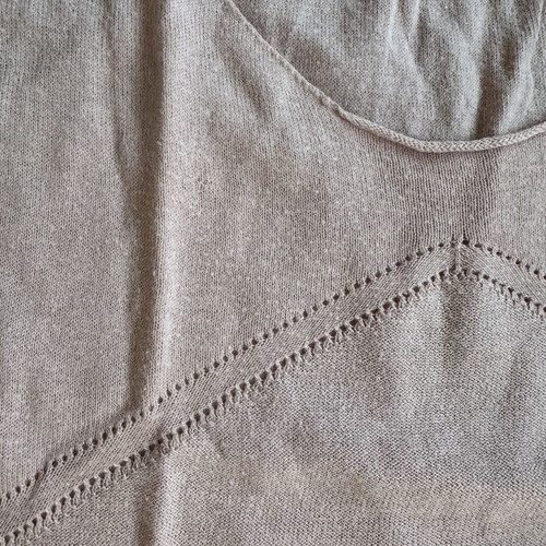 Attrattivo pink knitted top with pocket used