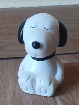 Snoopy Small Ceramic Collectible Piggy Bank like new