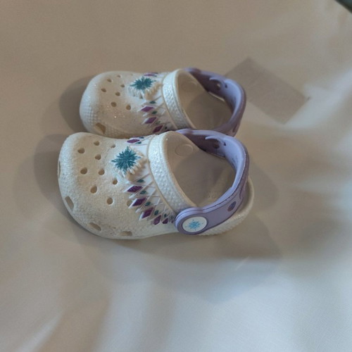 Crocs Frozen C4 used with Mayoral sandals gift size 19