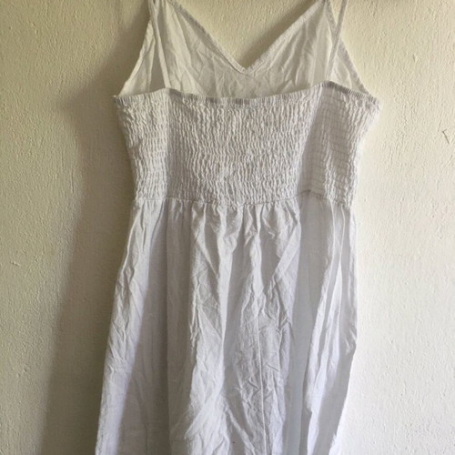 White summer dress size L with buttons like new