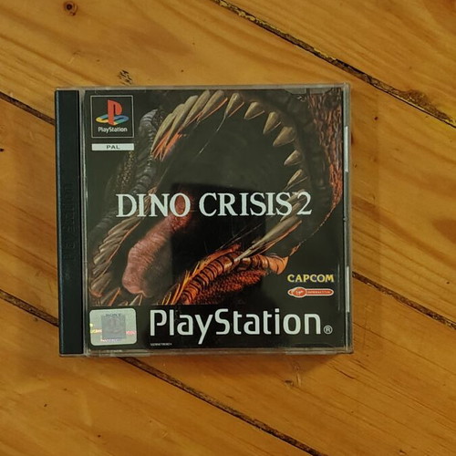 Dino Crisis 2 PlayStation PS1 game like new, French edition