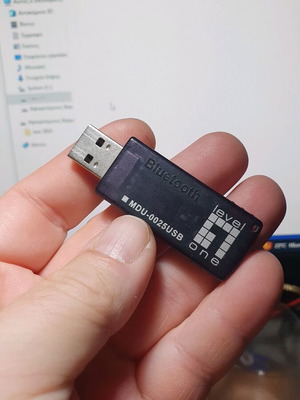 LevelOne Bluetooth adapter used, USB 1.1, Bluetooth v2.0