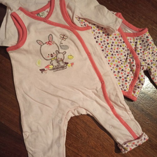 Orchestra baby set used for 1 month with blouse, jacket and romper