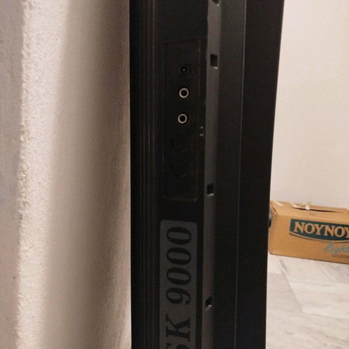 SK9000 keyboard used, one key not working