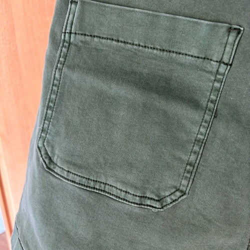 High-waist cotton green shorts like new, size M
