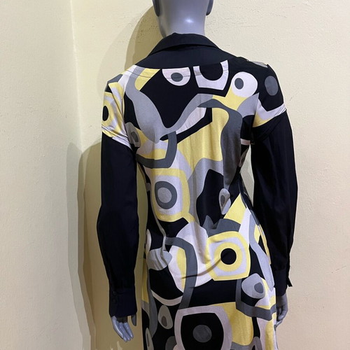 Grama mini colorful dress L like new with collar and shirt sleeves