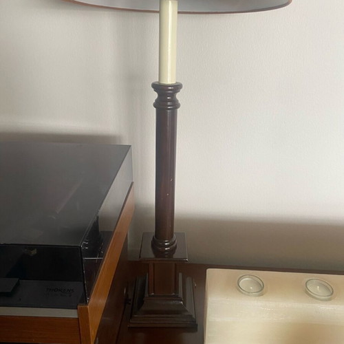 Table lamp like new with plaid shade and wooden base