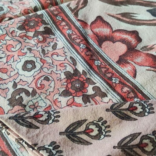 Rotonda tablecloth with 6 napkins like new