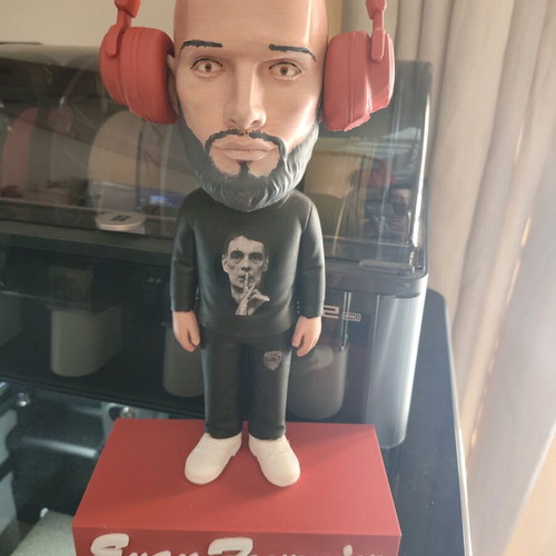 Evan Fournier 3D print with PLA 28 cm hand-painted made to order
