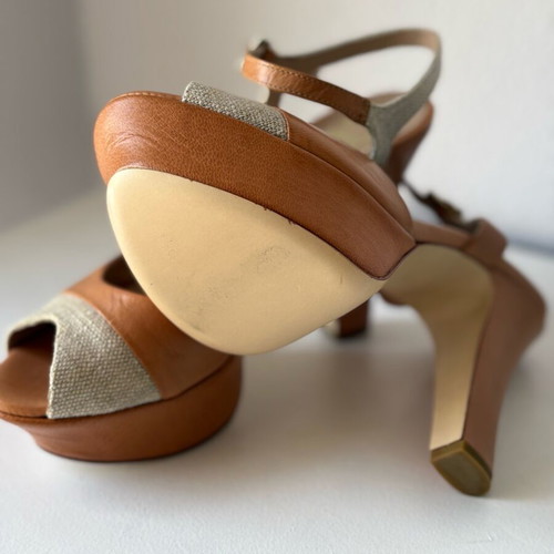 Leather sandals new, beige and brown, size 39
