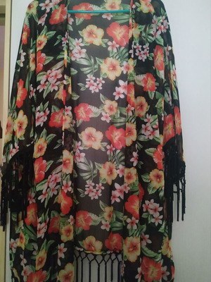 Kimono multicolor like new, free size beachwear cover-up