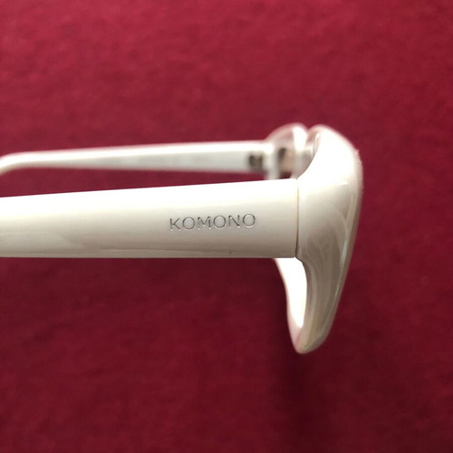 Komono Matt Unisex sunglasses like new with light gray frame