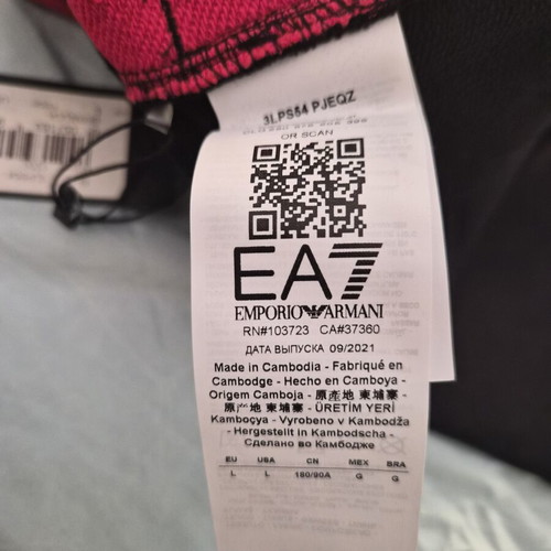 EA7 Emporio Armani Bermuda Shorts new with tags, size L-XL
