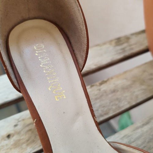 Pointy Heels Brown Diamantique Sandals like new