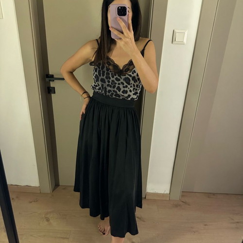 Gizia skirt new size M 38 black with side straps