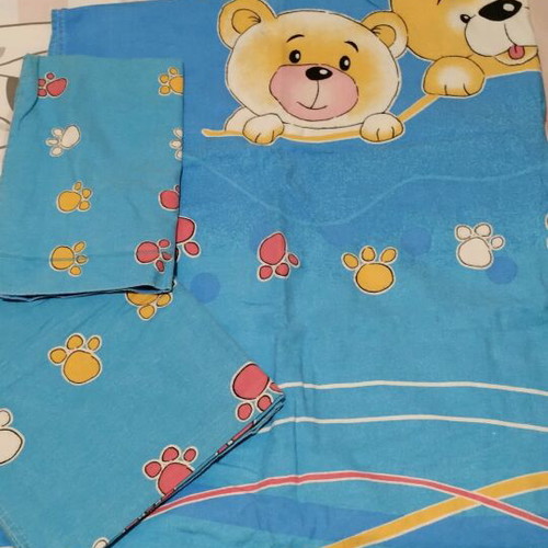 Crib sheet set used, very good condition