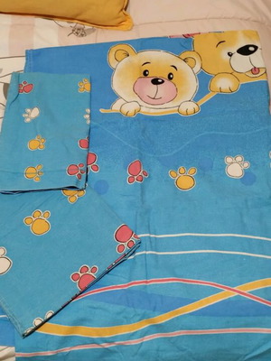 Crib sheet set used, very good condition