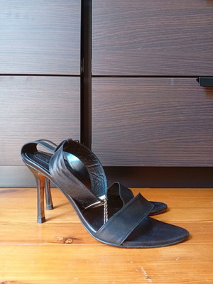 Pura Lopez black women's sandals like new, size 40