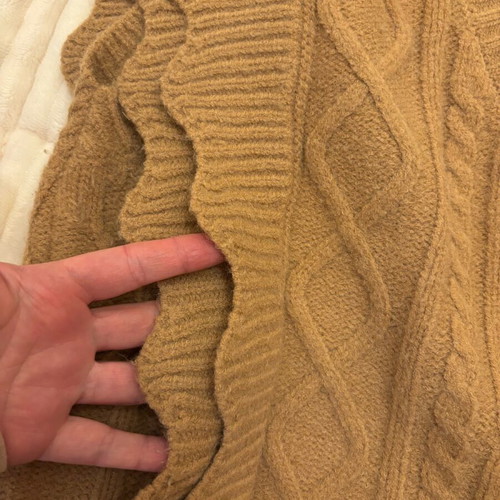 BSB knitted vest beige with ruffles like new size M