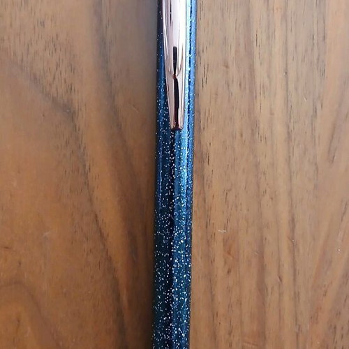 Metal pen with replacement gift new, black with glitter