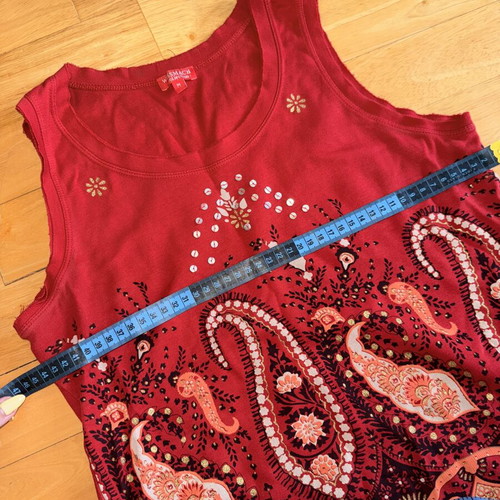 Red top size M