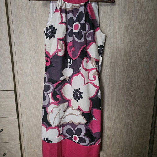 Summer dresses and skirts like new