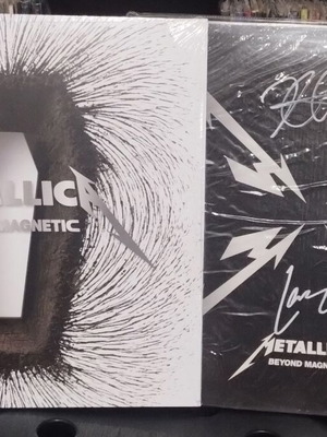 Metallica Death Magnetic 2LP and Beyond Magnetic LP signed, like new