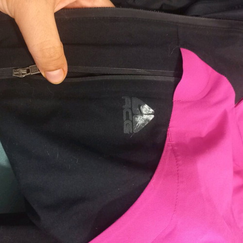 Nike ACG winter jacket size M used, Gore-Tex, black and pink