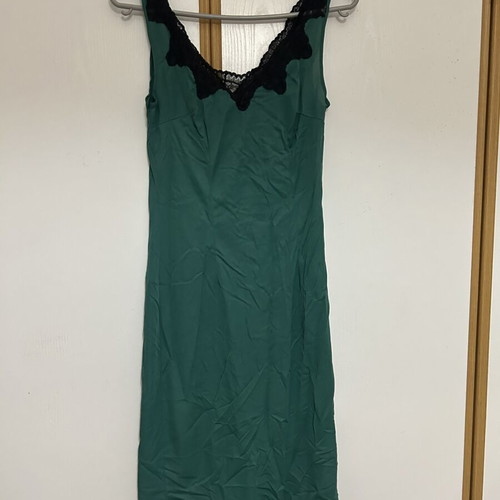 Summer nightgown green, like new, size M