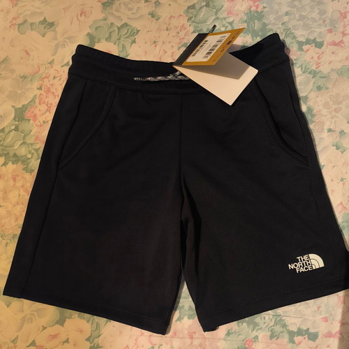 North Face Reactor kids shorts new, size 10