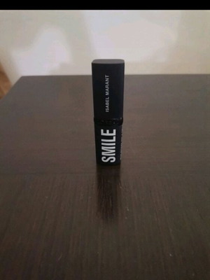 Κραγιόν L'Oréal Smile matte κόκκινο σαν καινούργιο