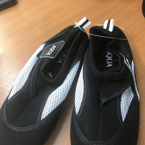 Aqua water shoes No 35 new