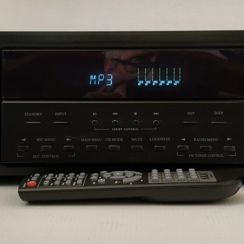 Akai AS110RA-320BT Karaoke Radio Amplifier with Bluetooth and USB like new